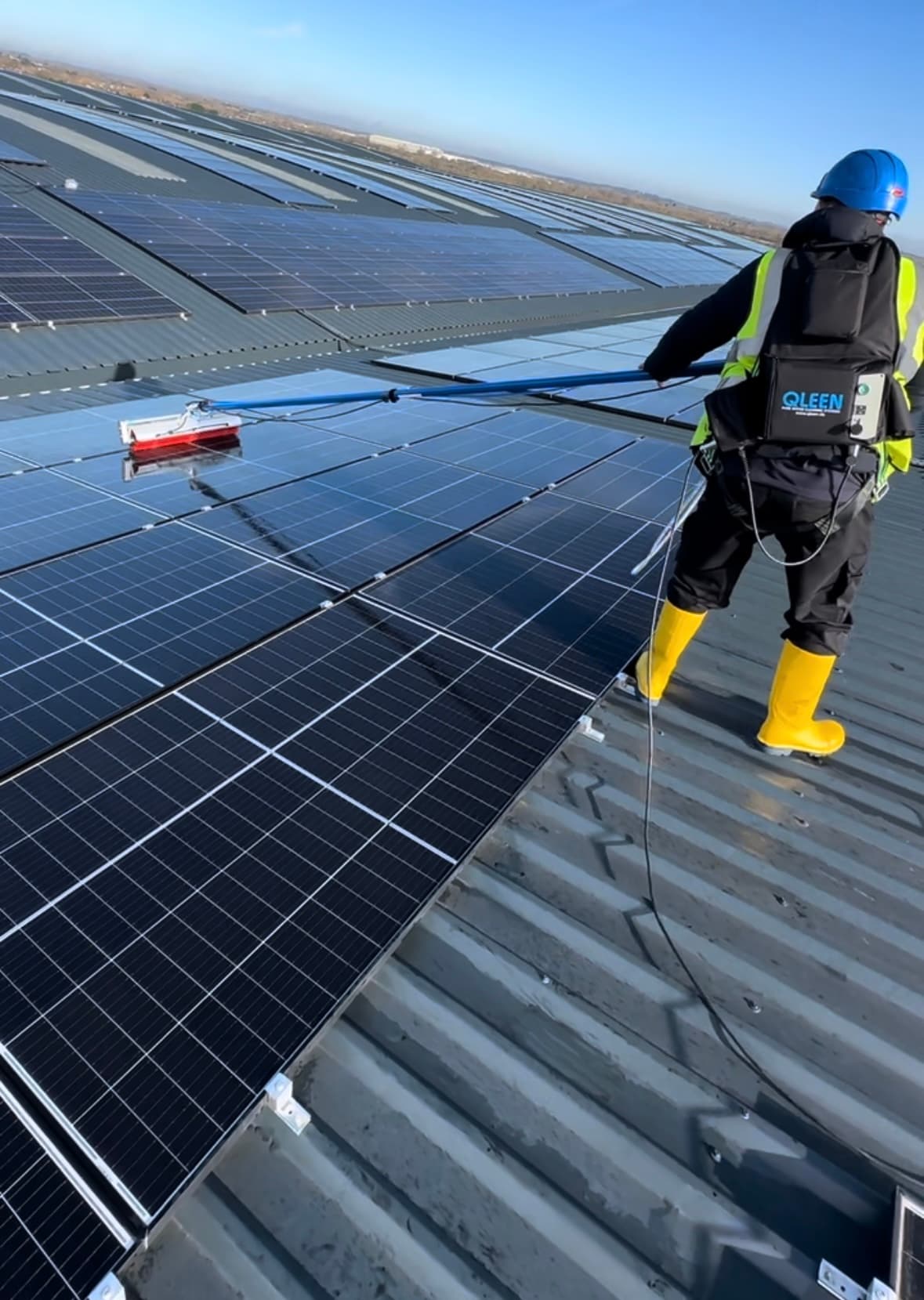 Solar Panel Cleaners UK logo
