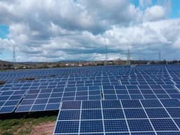 SUSTAINABLE BRIGHT logo - energy development in Guildford